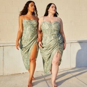 NWT Plus Lace Rutched Midi Dress